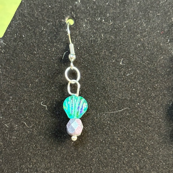 Seashell Earrings - Picture 3 of 4